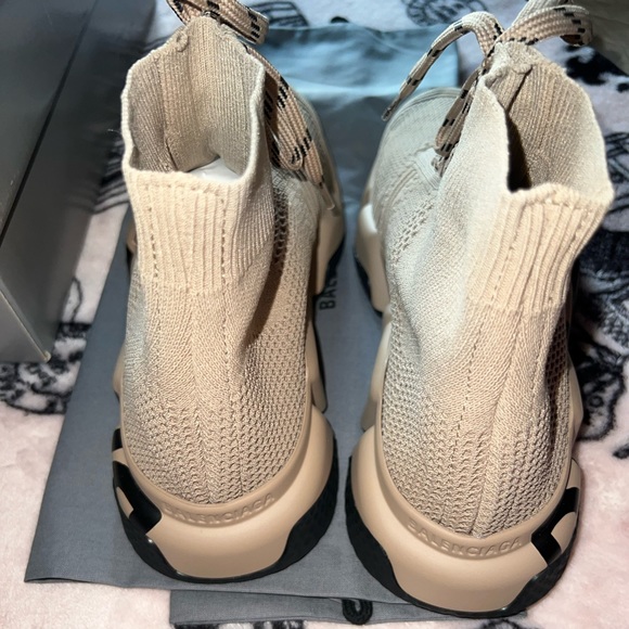 New BALENCIAGA Speed Trainers - Picture 6 of 8